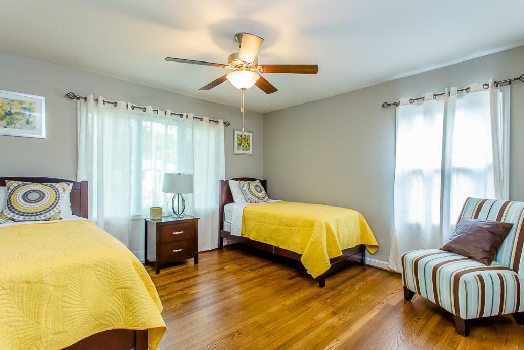 The Blue Door Bungalow - Luxury Home Downtown Houston Buitenkant foto